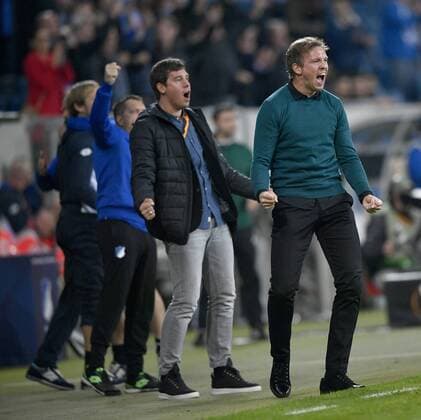 TOR zum 3:0 durch Nico Schulz TSG 1899 Hoffenheim Torjubel bei Trainer Coach Julian Nagelsmann TSG 1899 Hoffenheim TSG 1899 Hoffenheim vs Istanbul BB Medipol Basaksehir Europa League 19.10.2017 TSG 1899 Hoffenheim vs Istanbul BB Medipol Basaksehir