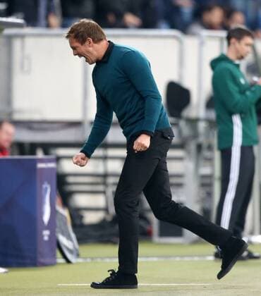 Fussball Europa League: TSG 1899 Hoffenheim - Istanbul Basaksehir, Gruppe C am 19.10.2017 in der Wirsol Rhein Neckar Arena, xmdx, Julian NAGELSMANN (Trainer, 1899 Hoffenheim) nach dem 3-0 treffer, torjubel TSG 1899 Hoffenheim - Istanbul Basaksehir