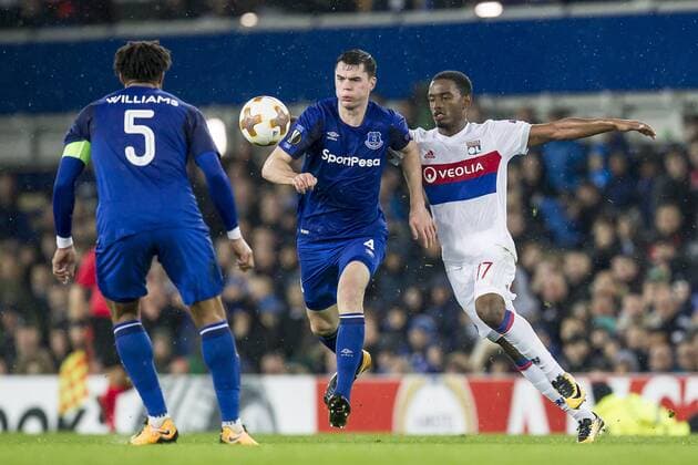 Michael Keane of Everton on the ball with Myziane Maolida of Olympique Lyonnais in pursuit during the UEFA Europa League Group E match between Everton and Lyon at Goodison Park, Liverpool, England on 19 October 2017. Copyright: xAlanxHaywardx 17160015