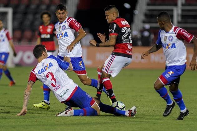 Flamengo x Bahia RIO DE JANEIRO, RJ - 19.10.2017: FLAMENGO X BAHIA - Everton during Flamengo vs. Bahia held at Ilha do Urubu Stadium, for the 29th round of the Brazilian Championship in Rio de Janeiro, RJ. (Photo: Marcelo Cortes Fotoarena) x1409117x  MarceloxCortes
