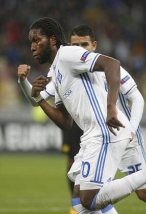 October 19, 2017 - Dieumerci Mbokani of Dynamo celebrates after scoring a goal during the UEFA Europa League Group B soccer match between FC Dynamo Kyiv and FC Young Boys at the NSK Olimpiyskyi in Kyiv, Ukraine, October 19, 2017. The UEFA Europa League Group B soccer match between FC Dynamo Kyiv and FC Young Boys at the NSK Olimpiyskyi in Kyiv. - ZUMAs334 80533788st Copyright: xAnatoliixStepanovx