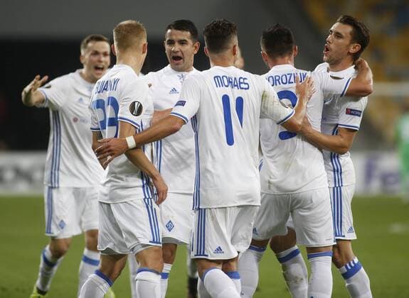 October 19, 2017 - Dynamo players celebrate after Dieumerci Mbokani scores goal during the UEFA Europa League Group B soccer match between FC Dynamo Kyiv and FC Young Boys at the NSK Olimpiyskyi in Kyiv, Ukraine, October 19, 2017. The UEFA Europa League Group B soccer match between FC Dynamo Kyiv and FC Young Boys at the NSK Olimpiyskyi in Kyiv. - ZUMAs334 80533896st Copyright: xAnatoliixStepanovx