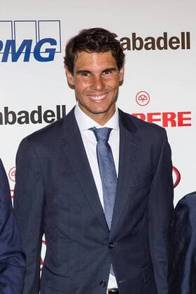 Spanish tennis player Rafael Nadal receives one of the awards of El Espanol newspaper from its director Pedro J.Ramirez during a gala at the Teatro Real in Madrid, 19 October 2017. Rafael Nadal, awarded by El Espanol Newspaper !ACHTUNG: NUR REDAKTIONELLE NUTZUNG!  Copyright: xRodrigoxJimenezx GRAF2490 20171020-636440909031408633