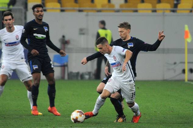 FC Zorya Luhansk - FC Hertha BSC Berlin - left Maksym Lunov, right - Mitchell Weiser  Copyright: xLYSEIKOxMarkiianx