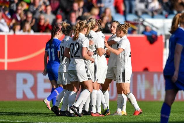 Jubel, Freuen, celebrate, happy, cheer , Goal Celebration Deutschland 1:1, Fussball, WM 2019 - Qualifikation Deutschland - Island,