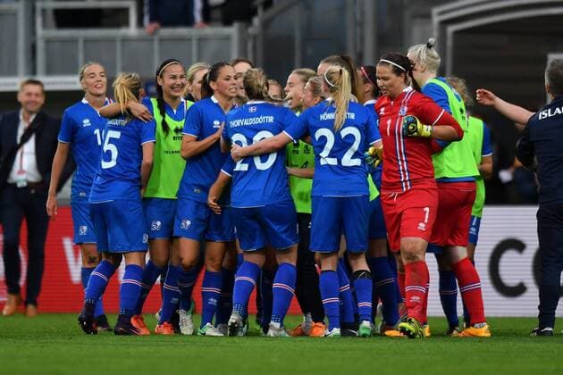 Jubel Island nach 2:3 Sieg über Deutschland, Fussball, WM 2019 - Qualifikation Deutschland - Island,