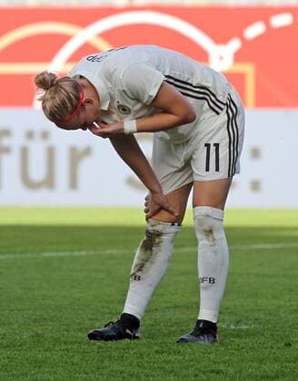 20.10.2017, xsvx, Fussball WM Qualifikation Frauen, Deutschland - Island, emspor, v.l. Alexandra Popp (Deutsche Frauen-Nationalmannschaft DFB) Wiesbaden