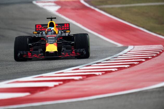 20.10.2017 - Free Practice 1, Daniel Ricciardo (AUS) Red Bull Racing RB13 United States Grand Prix, Austin 19 - 22 October 2017 20.10.2017 - Free Practice 1, Daniel Ricciardo (AUS) Red Bull Racing RB13 