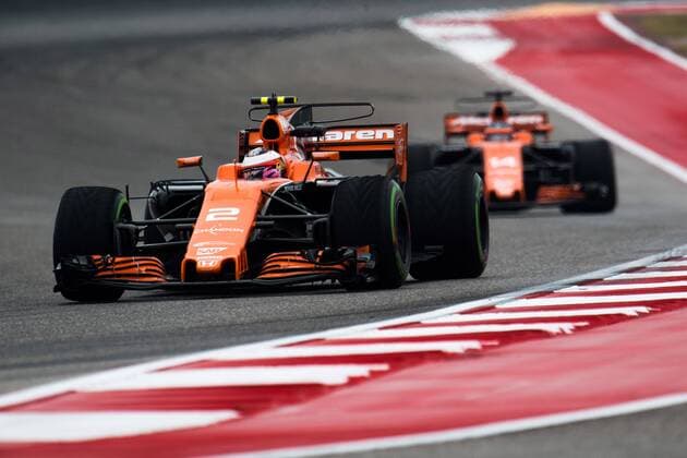 20.10.2017 - Free Practice 1, Stoffel Vandoorne (BEL) McLaren MCL32 leads Fernando Alonso (ESP) McLaren MCL32 United States Grand Prix, Austin 19 - 22 October 2017 20.10.2017 - Free Practice 1, Stoffel Vandoorne (BEL) McLaren MCL32 leads Fernando Alonso (ESP) McLaren MCL32 