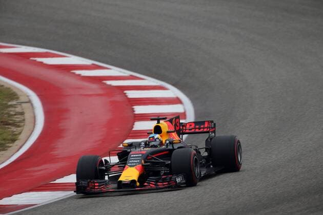 20.10.2017 - Free Practice 1, Daniel Ricciardo (AUS) Red Bull Racing RB13 United States Grand Prix, Austin 19 - 22 October 2017 20.10.2017 - Free Practice 1, Daniel Ricciardo (AUS) Red Bull Racing RB13 
