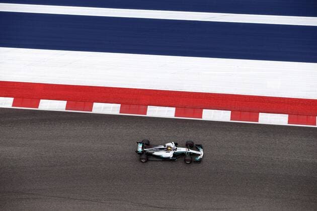 20.10.2017 - Free Practice 1, Lewis Hamilton (GBR) Mercedes AMG F1 W08 United States Grand Prix, Austin 19 - 22 October 2017 20.10.2017 - Free Practice 1, Lewis Hamilton (GBR) Mercedes AMG F1 W08 