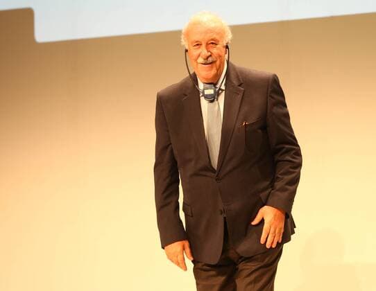20.10.2017 - Deutsche Akademie für Fussbalkultur - Fussballgala - Verleihung Walter Bensemann Preis 2015 JüRa - Vicente del Bosque (Trainerlegende)