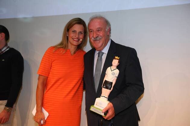 20.10.2017 - Deutsche Akademie für Fussbalkultur - Fussballgala - Verleihung Walter Bensemann Preis 2015 JüRa - Vicente del Bosque (Trainerlegende) , Katrin Müller Hohenstein (Moderatorin),
