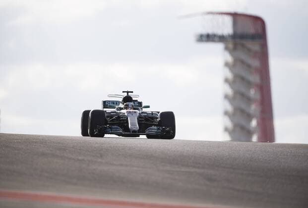 October 21, 2017: Lewis Hamilton 44 with Mercedes AMG Petronas Formula One Team in action at the United States Grand Prix, qualifying session. Circuit of The Americas in Austin, TX. CSM Formula One 2017: United States Grand Prix OCT 21 - ZUMAc04_ 20171021_zaf_c04_252 Copyright: xMarioxCantux
