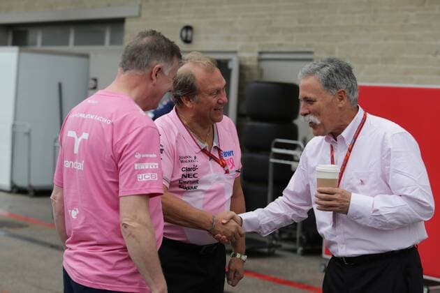 22.10.2017 - Robert Fernley (GBR) Sahara Force India F1 Team Deputy Team Principal and Chase Carey (USA) Formula One Group Chairman United States Grand Prix, Austin 19 - 22 October 2017 22.10.2017 - Robert Fernley (GBR) Sahara Force India F1 Team Deputy Team Principal and Chase Carey (USA) Formula One Group Chairman 