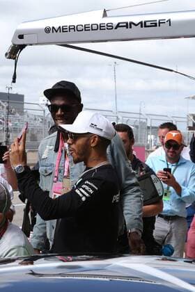 22.10.2017 - Usain Bolt (USA) and Lewis Hamilton (GBR) Mercedes AMG F1 W08 United States Grand Prix, Austin 19 - 22 October 2017 22.10.2017 - Usain Bolt (USA) and Lewis Hamilton (GBR) Mercedes AMG F1 W08 