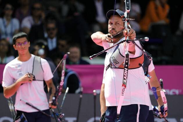 Bogenschießen, WM in Mexiko France s team members Jean-Charles Valladont, Pierre Plihon and Thomas Chirault compete for the gold medal against Italy during the World Archery Championships 2017 men s recurve bow outdoor event in Mexico City, Mexico, 22 October 2017. World Archery Champioships 2017 in Mexico City !ACHTUNG: NUR REDAKTIONELLE NUTZUNG!  Copyright: xJoséxMéndezx CMX015 20171022-636443047378011268