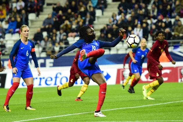 Griedge Mbock Bathy France FOOTBALL France vs Ghana feminine amical Reims 23 10 2017 JBAutissier Panoramic 