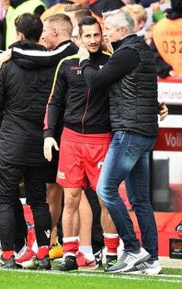 Fussball, Herren, Saison 2017 2018, 2. Bundesliga (11. Spieltag), 1. FC Union Berlin - SpVgg Greuther Fürth, v. l. Steven Skrzybski (Union), Trainer Jens Keller (1. FC Union Berlin), Jubel nach dem Abpfiff, 21.10. 2017, Copyright: xMatthiasxKochx