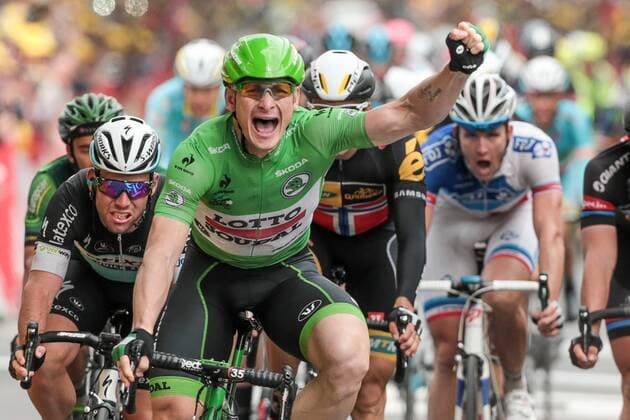 AMIENS - 8-07-2015, wielrennen, Etappe 5 Arras-Amiens, Andre Greipel wint de sprint voor Peter Sagan en Mark Cavendish Tour de France etappe 5