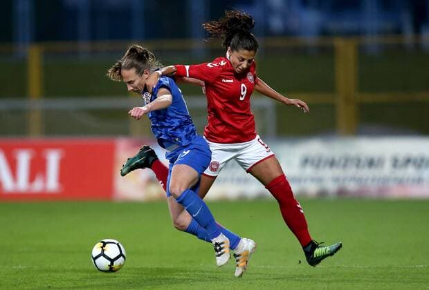 (171025) -- ZAPRESIC, Oct. 25, 2017 -- Sandra Zigic (L) of Croatia vies with Nadia Nadim of Denmark during their FIFA Women s World Cup qualifying match in Zapresic, Croatia, on Oct. 24, 2017. Denmark won 4-0. ) (SP)CROATIA-ZAPRESIC-FIFA WOMEN S WORLD CUP QUALIFICATION-CRO VS DEN IgorxKralj 