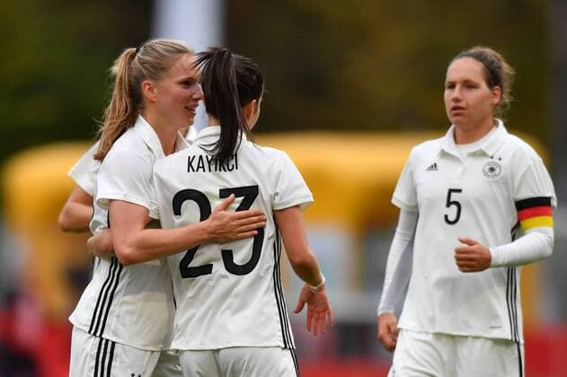 , Fussball, WM 2019 - Qualifikation Deutschland - Färöer,