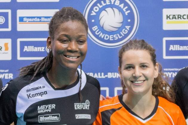 v.li.: Erika Mercado Chavez (Schwarz-Weiß Erfurt, 7) (silber), Teodora Pusic (Allianz MTV Stuttgart, 11, Libero) (gold); Most Valuable Player, Volleyball, 1. Bundesliga Frauen, Allianz MTV Stuttgart - Schwarz-Weiß Erfurt,