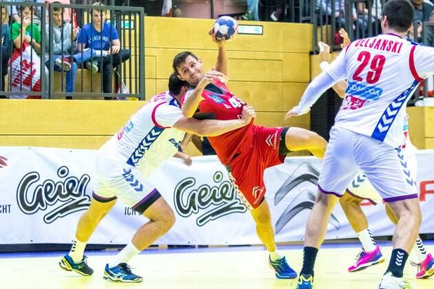 26.10.2017, Josef Welser Sporthalle Tulln, Tulln an der Donau, AUT, Handball Testspiel, Oesterreich vs Serbien, im Bild Thomas Kandolf (AUT) during a men s International Friendly Länderspiel handball match between Austria and Serbia at the Josef Welser Sporthalle Tulln, Tulln an der Donau, Austria on 2017 10 26, Tulln an der Donau