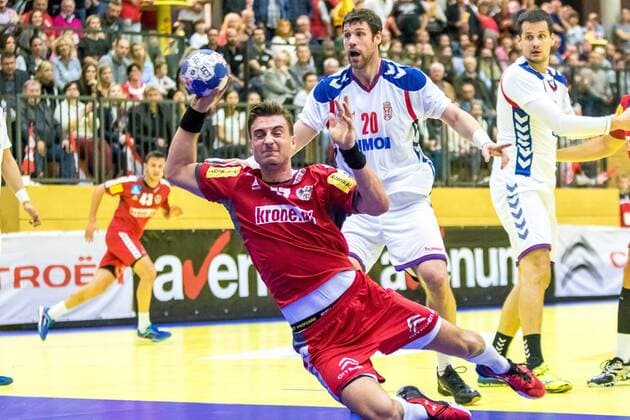 26.10.2017, Josef Welser Sporthalle Tulln, Tulln an der Donau, AUT, Handball Testspiel, Oesterreich vs Serbien, im Bild Lukas Herburger (AUT) during a men s International Friendly Länderspiel handball match between Austria and Serbia at the Josef Welser Sporthalle Tulln, Tulln an der Donau, Austria on 2017 10 26, Tulln an der Donau