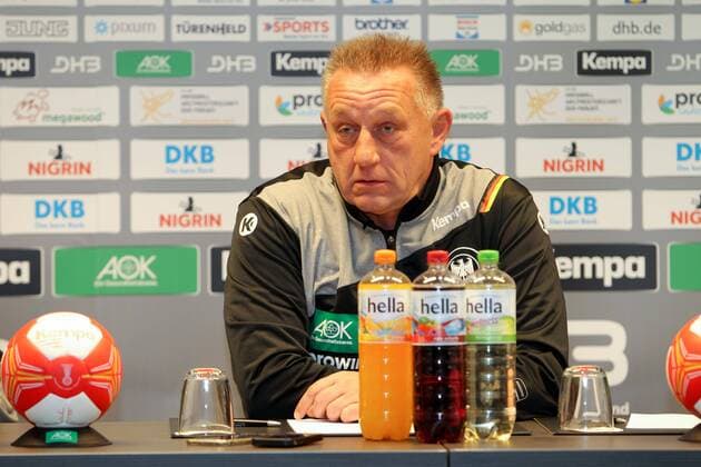 Leipzig, 27.10.2017, Lindner Hotel, Handball Damen, Pressekonferenz im Vorfeld der Handball Weltmeisterschaft der Frauen 2017 , Im Bild: Bundestrainer Michael Biegler (Deutschland) ,