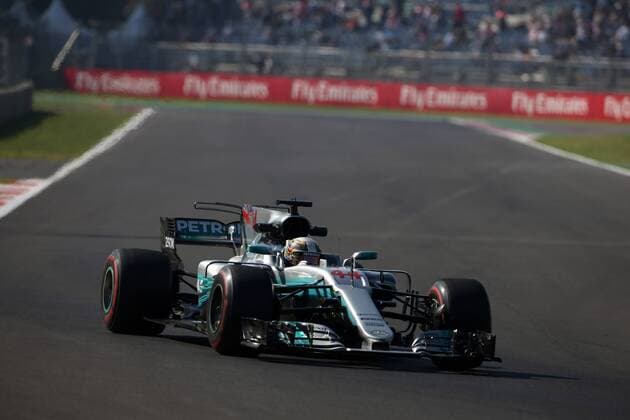 27.10.2017 - Free Practice 1, Lewis Hamilton (GBR) Mercedes AMG F1 W08 Mexican Grand Prix, Mexico City 26 - 29 October 2017 27.10.2017 - Free Practice 1, Lewis Hamilton (GBR) Mercedes AMG F1 W08 