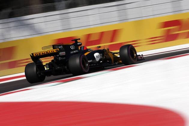 27.10.2017 - Free Practice 1, Nico Hulkenberg (GER) Renault F1 Team RS17 Mexican Grand Prix, Mexico City 26 - 29 October 2017 27.10.2017 - Free Practice 1, Nico Hulkenberg (GER) Renault Sport F1 Team RS17 