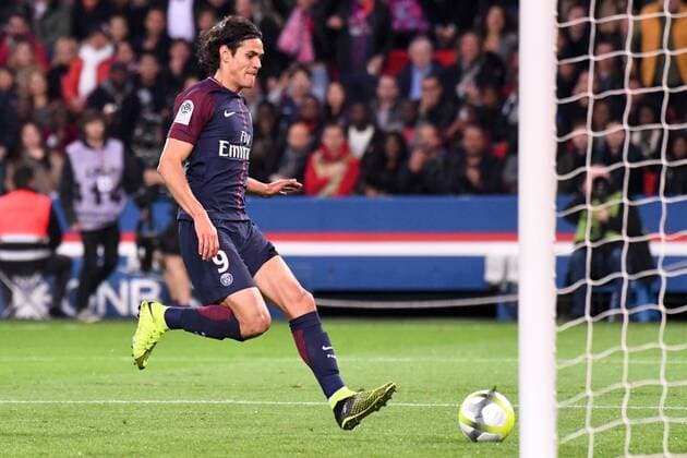 09 EDINSON CAVANI psg BUT FOOTBALL Paris SG vs Nice Ligue 1 Conforama 27 10 2017 AnthonyBIBARD FEP Panoramic 
