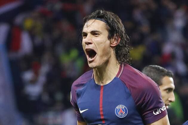Edinson Roberto Paulo Cavani Gomez psg El Matador El Botija Florestan inscrit le premier but servit par Angel Di Maria psg sur coup franc joie FOOTBALL PARIS SAINT GERMAIN v OGC NICE Ligue 1 Conforama 27 10 2017 StephaneAllaman Panoramic 