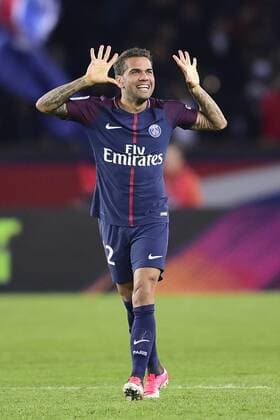 joie des joueurs du PSG apres le but de Dani Alves PSG FOOTBALL PSG vs Nice Conforama Ligue1 27 10 2017 JBAutissier Panoramic 