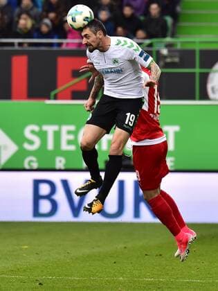 28.10.2017 - Fussball - Saison 2017 2018 - 2. Fussball - Bundesliga - 12. Spieltag: SpVgg Greuther Fürth ( Kleeblatt ) - SV Sandhausen SVS - - Roberto Hilbert (19, SpVgg Greuther Fürth )
