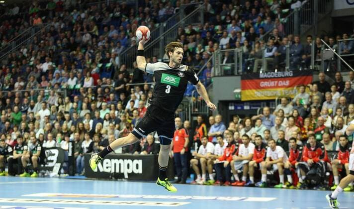 28.10.2017, xcsx, Handball Laenderspiel Herren, Deutschland - Spanien, emspor, v.l. Uwe Gensheimer (Deutschland) beim Wurf Magdeburg