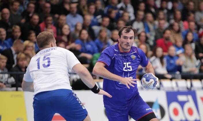Richard Sundberg 15, FIN andSergei Shelmenko 25, RUS during their Handball Finland - Russia World Championship WM Weltmeisterschaft 2019 Qualification match in Energia Arena 28. October 2017 in Vantaa, Finland.  Copyright: xMattixMatikainenx NP24_00015042