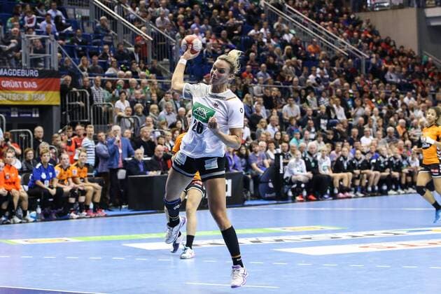 Angie Geschke (Deutschland) - Handball Länderspiel Deutschland vs. Niederlande in der GETEC Arena in Magdeburg - Aktion,Deutschland, Handball, Frau,Frauen,28.10.2017