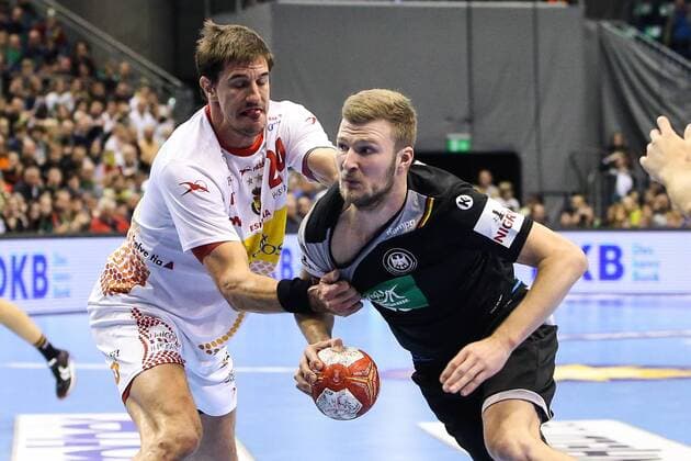 Philipp Weber (Deutschland) - Handball Länderspiel Deutschland vs. Spanien in der GETEC Arena in Magdeburg - Aktion,Deutschland, Handball, Mann,Männer,28.10.2017