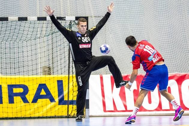 28.10.2017, BSZF Suedstadt, Maria Enzersdorf, AUT, Handball Testspiel, Oesterreich vs Serbien, im Bild Kristian Pilipovic (AUT) during a men s International Friendly Länderspiel handball match between Austria and Serbia at the BSZF Suedstadt, Maria Enzersdorf, Austria on 2017 10 28, Maria Enzersdorf