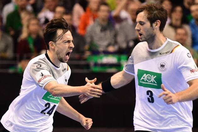 Deutschland, Berlin , Max Schmeling Halle , Handball , Nationalmannschaft der Männer , Saison 2017 2018 , Deutschland ( GER ) - Spanien ( ESP ) , Patrick Groetzki Uwe Gensheimer ( GER )