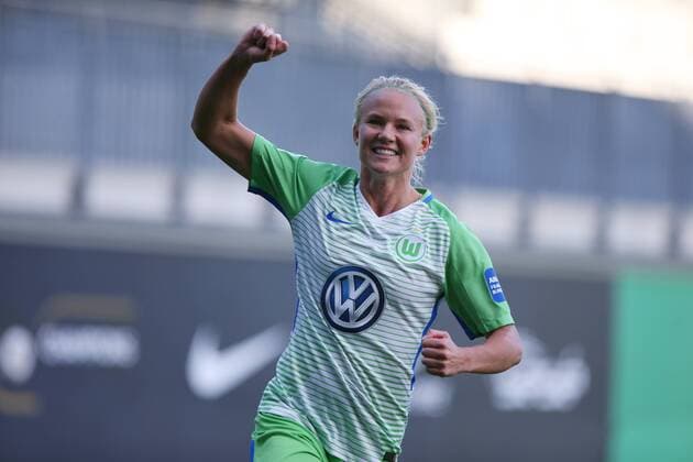 VfL vs Bremen, Frauen Wolfsburg, Deutschland. 29.10.2017, FUßBALL - VfL Wolfsburg vs SV Werder Bremen, 1. Allianz Frauen Bundesliga, Saison 2017-18. Bild zeigt: Pernille Harder (VfL Wolfsburg) jubelt nach ihrem Tor zum 3:2 Wolfsburg