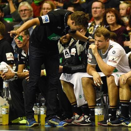 Handball, Herren, Länderspiel in Berlin, Saison 2017 18, Deutschland - Spanien, Cheftrainer Christian Prokop (Deutschland), Paul Drux (Nr. 95, Deutschland), 29.10.17, Copyright: xMichaelxHundtx xMatthiasxKochx