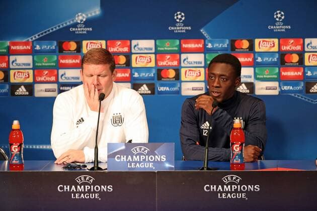 Anderlecht s head coach Hein Vanhaezebrouck and Anderlecht s Dennis Appiah pictured during a press conference PK Pressekonferenz of Belgian soccer team RSC Anderlecht, Monday 30 October 2017 in Paris, France. Tomorrow Anderlecht is playing a game in the group stage (Group B) of the UEFA Champions League competition against French PSG. VIRGINIExLEFOUR  x05192875x