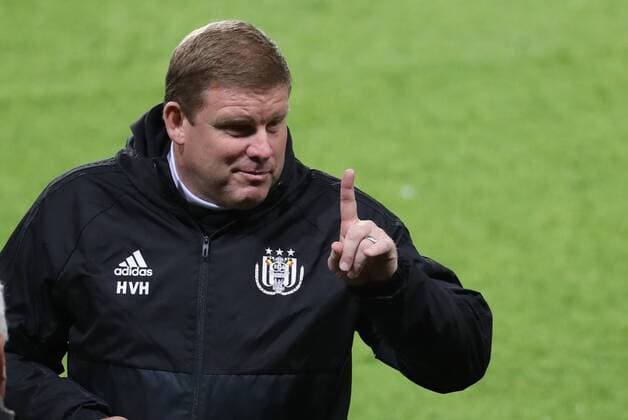 Anderlecht s head coach Hein Vanhaezebrouck gestures during a training of Belgian soccer team RSC Anderlecht, Monday 30 October 2017 in Paris, France. Tomorrow Anderlecht is playing a game in the group stage (Group B) of the UEFA Champions League competition against French PSG. VIRGINIExLEFOUR  x05192893x