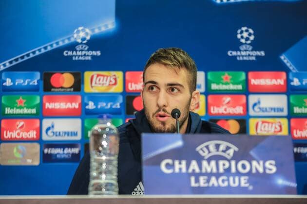 (171031) -- ATHENS, Oct. 31, 2017 -- Olympiakos s captain Kostas Fortounis speaks during a press conference PK Pressekonferenz at Karaiskaki Stadium in Piraeus near Athens, Greece, on Oct. 30, 2017. Olympiakos will play against Barcelona in a Champions League group D soccer match on Tuesday. ) (SP)GREECE-ATHENS-SOCCER-UEFA CHAMPIONS-BARCELONA-OLYMPIAKOS LefterisxPartsalis 