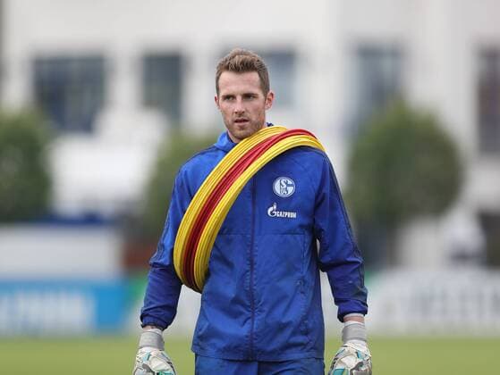 Bilder des Tages - SPORT 31.10.2017, Fussball GER, 1. Bundesliga Saison 2017 2018, Training FC Schalke 04, Torwart Ralf Faehrmann, Ralf Fährmann (Schalke 04) *** 31 10 2017 Soccer GER 1 Bundesliga Season 2017 2018 Training FC Schalke 04 Goalkeeper Ralf Faehrmann Ralf Faehrmann Schalke 04 xrtx