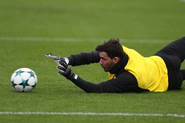 Fußball Champions League Saison 2017 2018 Training von Borussia Dortmund am 31 10 2017 in Dortmund Nordrhein Westfalen Roman Bürki Borussia Dortmund Kirchner TimxRehbein