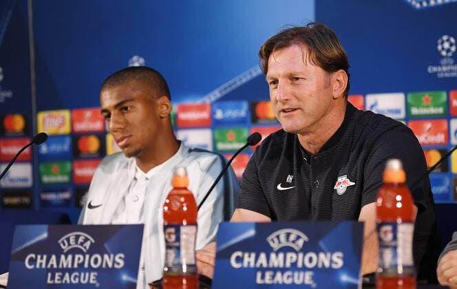 Bilder des Tages - SPORT FUSSBALL CHAMPIONS LEAGUE SAISON 2017 2018 GRUPPENPHASE FC Porto - RB Leipzig 31.10.2017 Pressekonferenz RB Leipzig: Trainer Ralph Hasenhuettl (re) und Bernardo Fernandes da Silva Junior (li) Porto